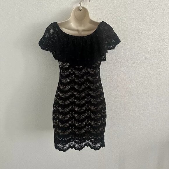 Nightcap Clothing Black Nude Lace Mini Dress Off the Shoulder Stretch Sz 2 Small - Picture 9 of 10